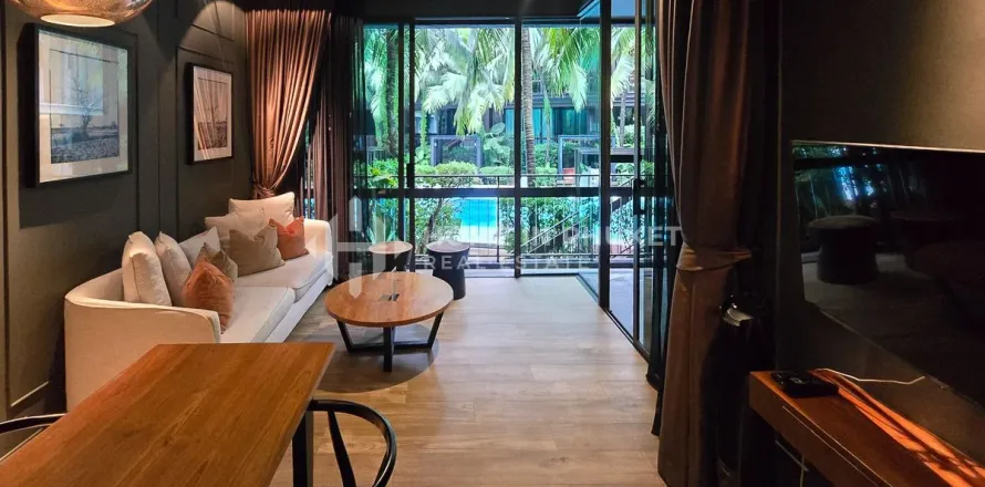 Кондоминиум с 1 спальней в Раваи, Таиланд № 149663