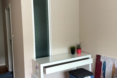 Studio in the Condo in Khlong Toei, Bangkok, Thailand  № 137379 - photo 4