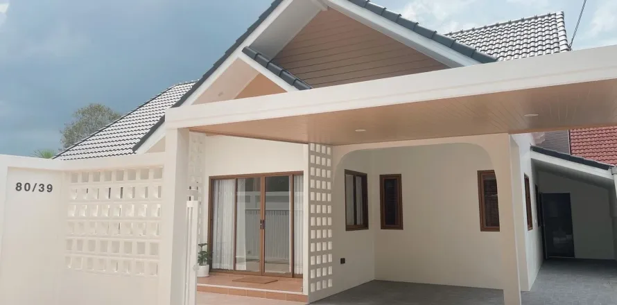 Дом в Паттайе, Таиланд с 3 комнатами № 155528