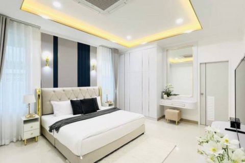 Villa in Pattaya, Thailand 5 bedrooms № 114095 - photo 7
