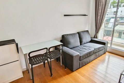 Condo in Bangkok, Thailand, 1 bedroom  № 114097 - photo 3