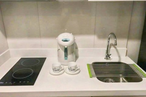 Condo in Bangkok, Thailand, 1 bedroom  № 114097 - photo 7