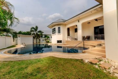 Villa à Hua Hin, Thaïlande 3 chambres № 193356