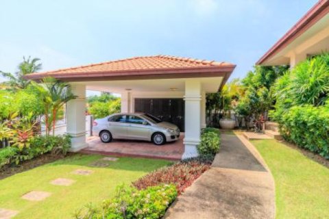 Villa in Hua Hin, Thailand 2 bedrooms № 193361 - photo 5