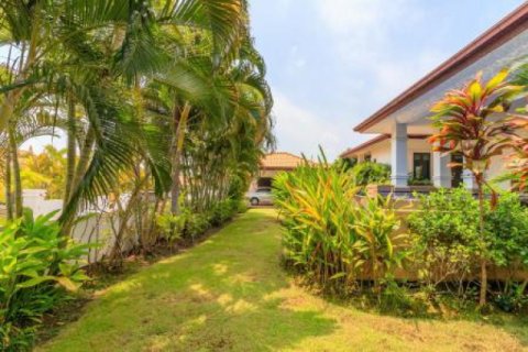 Villa in Hua Hin, Thailand 2 bedrooms № 193361 - photo 3
