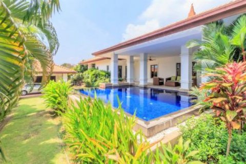 Villa in Hua Hin, Thailand 2 bedrooms № 193361