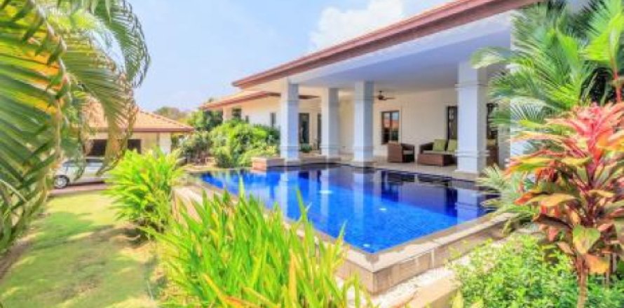Villa in Hua Hin, Thailand 2 bedrooms № 193361