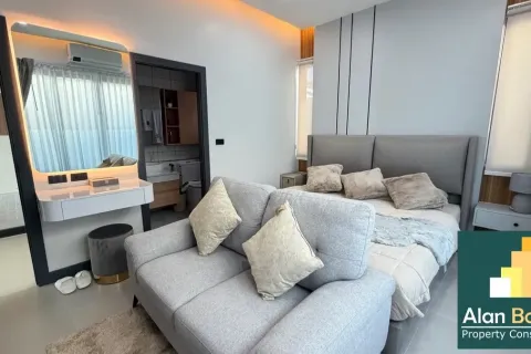 Casa de 3 dormitorios en Pattaya, Tailandia № 210949 - foto 12