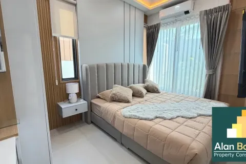 Casa de 3 dormitorios en Pattaya, Tailandia № 210949 - foto 16