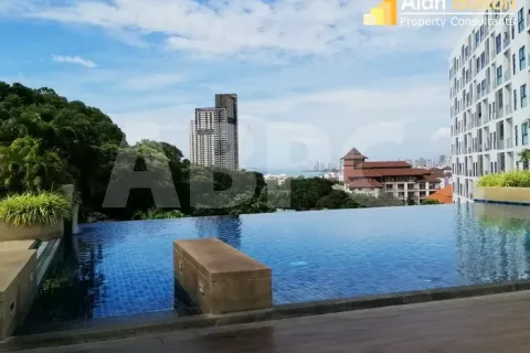 Condominio de 2 dormitorios en Pattaya, Tailandia № 210947 - foto 2