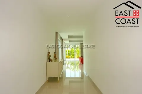 Casa de 3 dormitorios en Pattaya, Tailandia № 213175 - foto 15