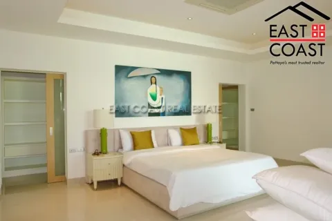 Casa de 3 dormitorios en Pattaya, Tailandia № 213175 - foto 5