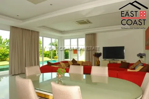 Casa de 3 dormitorios en Pattaya, Tailandia № 213175 - foto 4