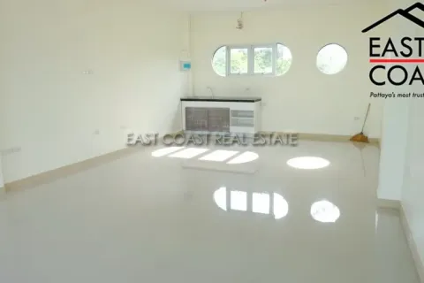 Local comercial 39 m2 en Jomtien Beach, Pattaya, Tailandia № 213173 - foto 2