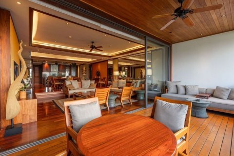 Villa in Kathu, Thailand 3 bedrooms № 148378 - photo 6