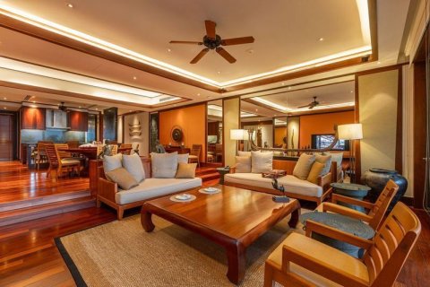 Villa in Kathu, Thailand 3 bedrooms № 148378 - photo 3