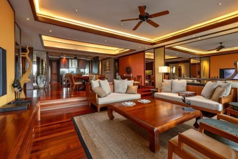 Villa in Kathu, Thailand 3 bedrooms № 148378 - photo 5