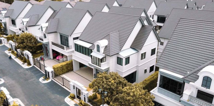 Maison à Bang Khen, Bangkok, Thaïlande 3 chambres № 148372