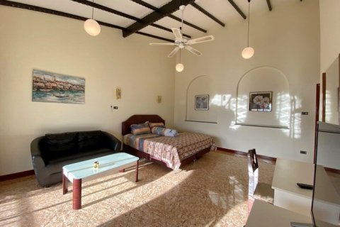 Haus in Pattaya, Thailand 3 Schlafzimmer № 222978 - Foto 8