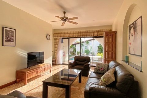 Haus in Pattaya, Thailand 3 Schlafzimmer № 222978 - Foto 4