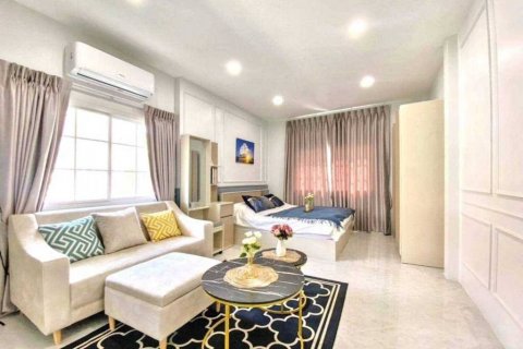 House in Pattaya, Thailand 3 bedrooms № 120203 - photo 7