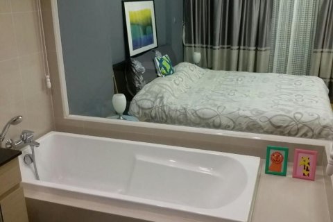 Студия в кондо в Ваттхане, Бангкок, Таиланд № 150036 - фото 7