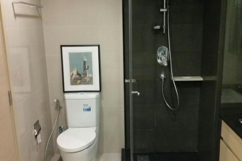 Студия в кондо в Ваттхане, Бангкок, Таиланд № 150036 - фото 8