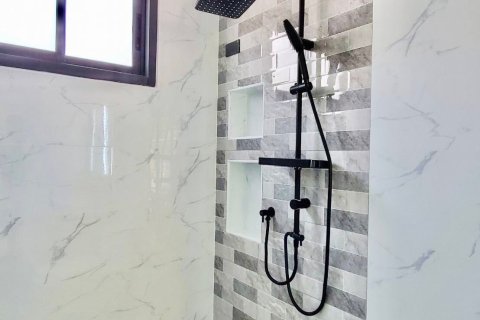 House in Phuket, Thailand 3 bedrooms № 150041 - photo 15