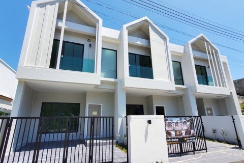 House in Phuket, Thailand 3 bedrooms № 150041 - photo 2