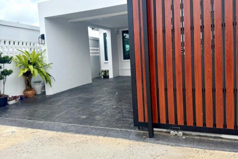 Villa in Phuket, Thailand 4 bedrooms № 137973 - photo 6