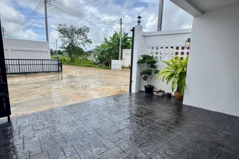 Villa in Phuket, Thailand 4 bedrooms № 137973 - photo 28