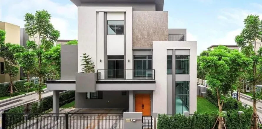 Дом в Пхракханонге, Бангкок, Таиланд с 4 спальнями № 137974