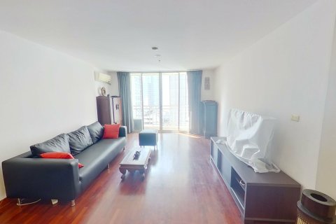 Studio dans le Condo à Watthana, Bangkok, Thaïlande № 160483 - photo 2