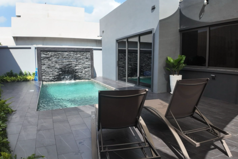 Villa in Pattaya, Thailand 3 bedrooms № 160486 - photo 16