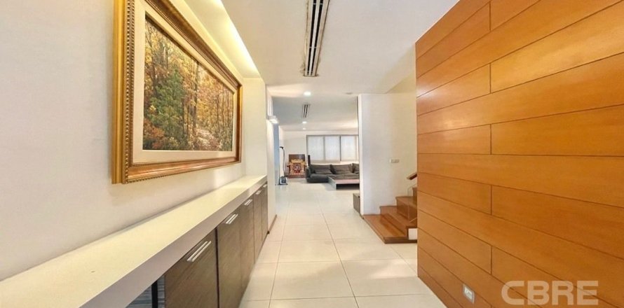 Дом в Ваттхане, Бангкок, Таиланд с 5 спальнями  № 160485