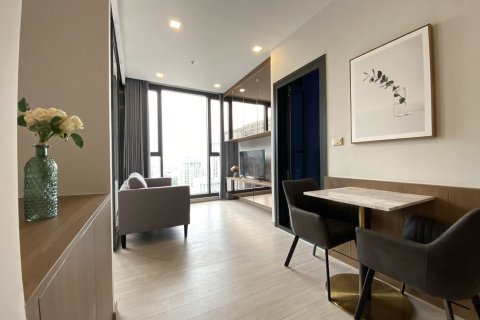 Studio dans le Condo à Huai Khwang, Bangkok, Thaïlande  № 160484 - photo 6