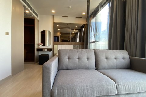 Studio dans le Condo à Huai Khwang, Bangkok, Thaïlande  № 160484 - photo 8