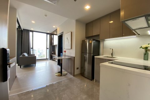 Studio dans le Condo à Huai Khwang, Bangkok, Thaïlande  № 160484 - photo 15