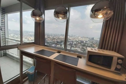 Studio in the Condo in Huai Khwang, Bangkok, Thailand  № 164727 - photo 4