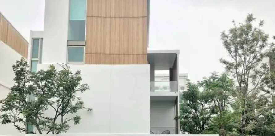 Дом в Сапхансунге, Бангкок, Таиланд с 3 спальнями  № 164722