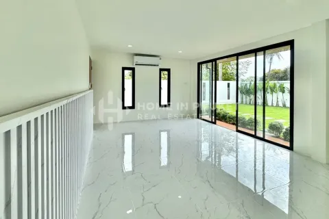 House in Phuket, Thailand 3 bedrooms № 155467 - photo 9