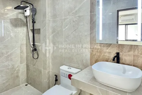 House in Phuket, Thailand 3 bedrooms № 155467 - photo 14