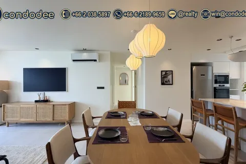 Condo in Watthana, Bangkok, Thailand, 3 bedrooms № 201345