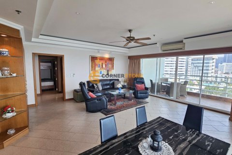 Studio dans le Condo sur Jomtien Beach, Pattaya, Thaïlande  № 168250 - photo 11