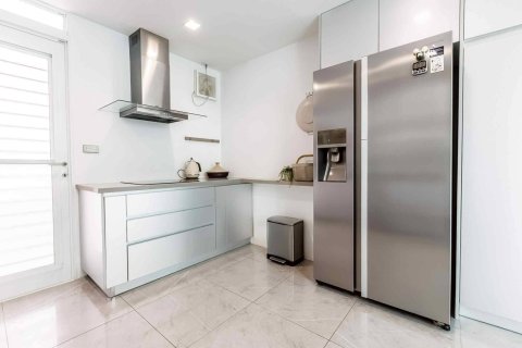 Villa in Chiang Mai, Thailand 4 bedrooms № 161233 - photo 7