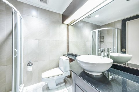 Condo in Bangkok, Thailand, 3 bedrooms № 185833 - photo 6