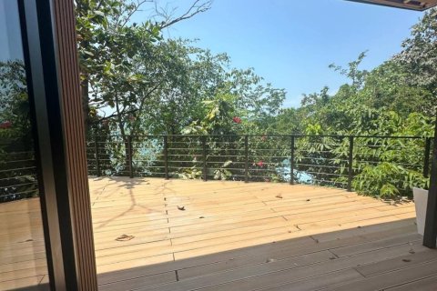 Villa in Surat Thani, Thailand 2 bedrooms № 115177