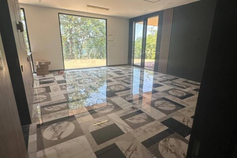 Villa in Surat Thani, Thailand 2 bedrooms № 115177 - photo 7