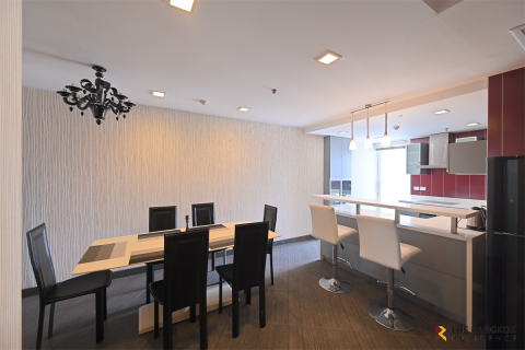 Condo in Bangkok, Thailand, 3 bedrooms № 184706 - photo 5