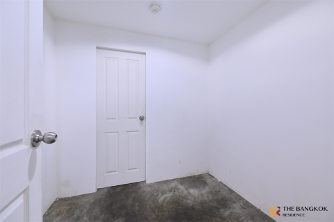 Condo in Bangkok, Thailand, 5 bedrooms № 184703